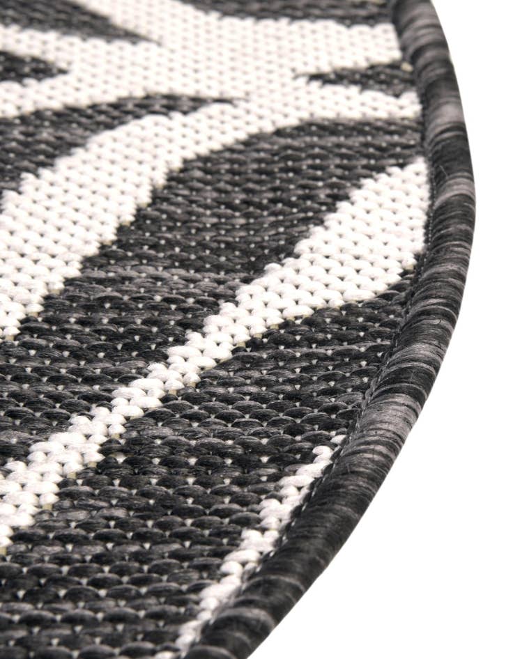 Detail image of  3' x 3'  Washable Safari Indoor / Outdoor Round Rug