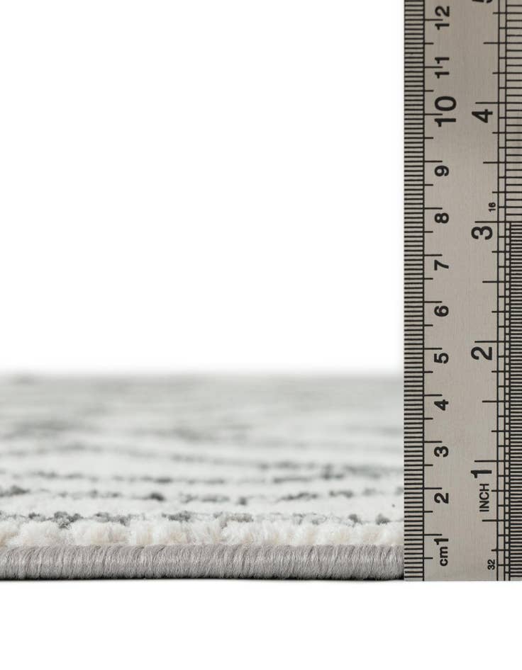 Detail image of  2' 7 x 16' 5 Lattice Trellis Runner Rug