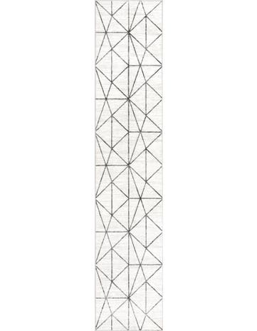 2' 7 x 13' Lattice Trellis Runner Rug