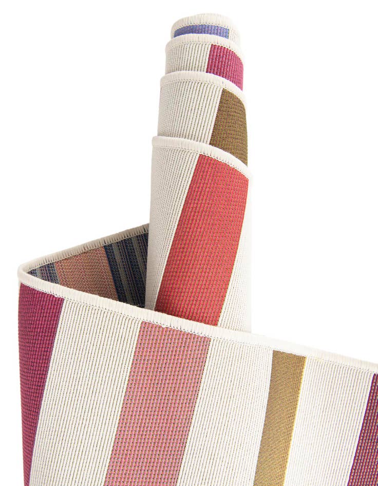 Detail image of  2' x 6'  Washable Ribbon Indoor / Outdoor Runner Rug