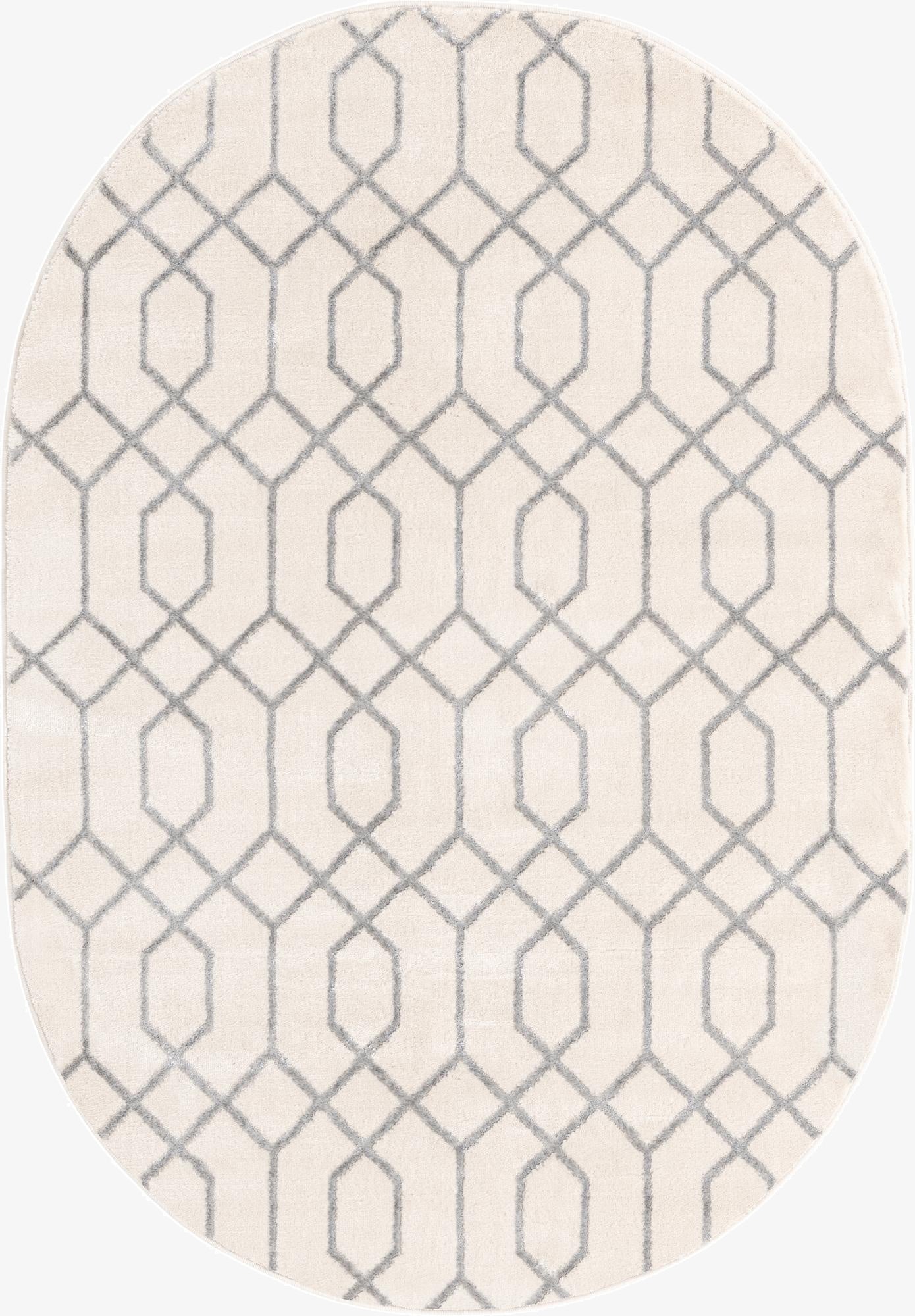  4' x 6'  Marilyn Monroe&trade; Glam Trellis Oval Rug