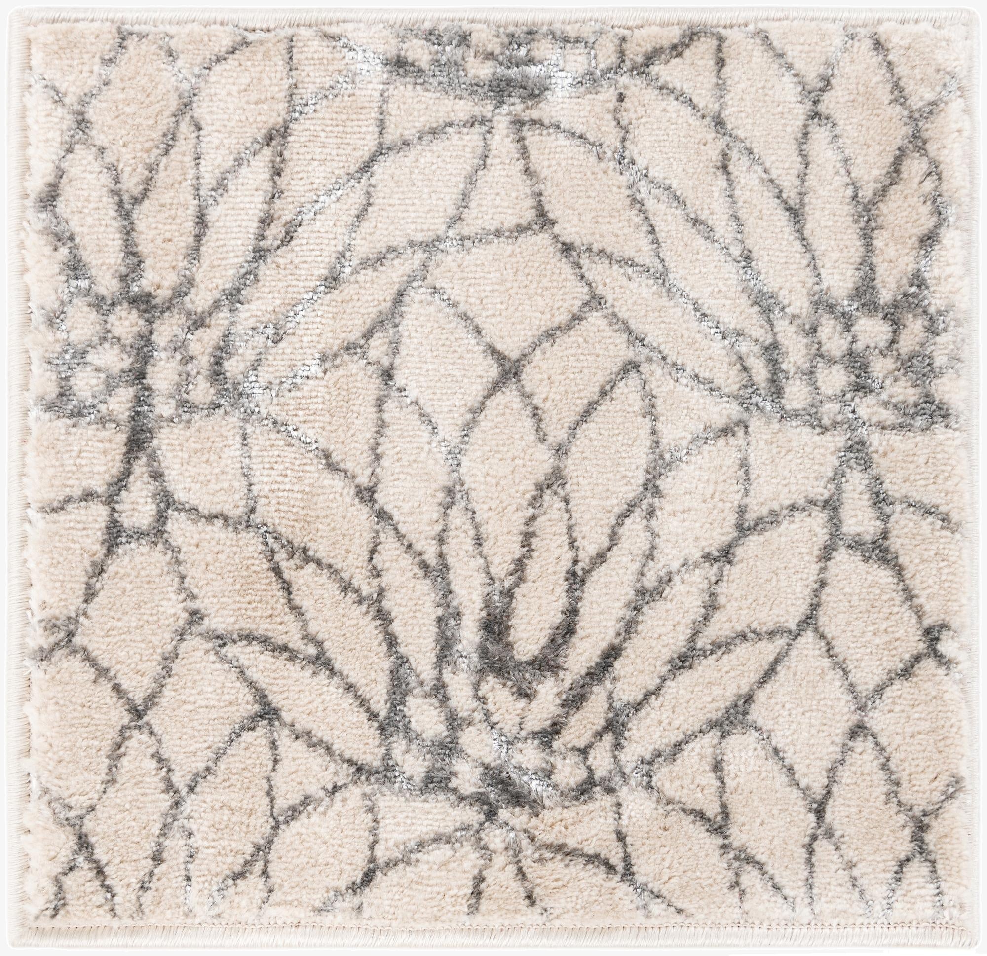  1' 4 x 1' 4  Marilyn Monroe&trade; Glam Dahlia Sample Rug