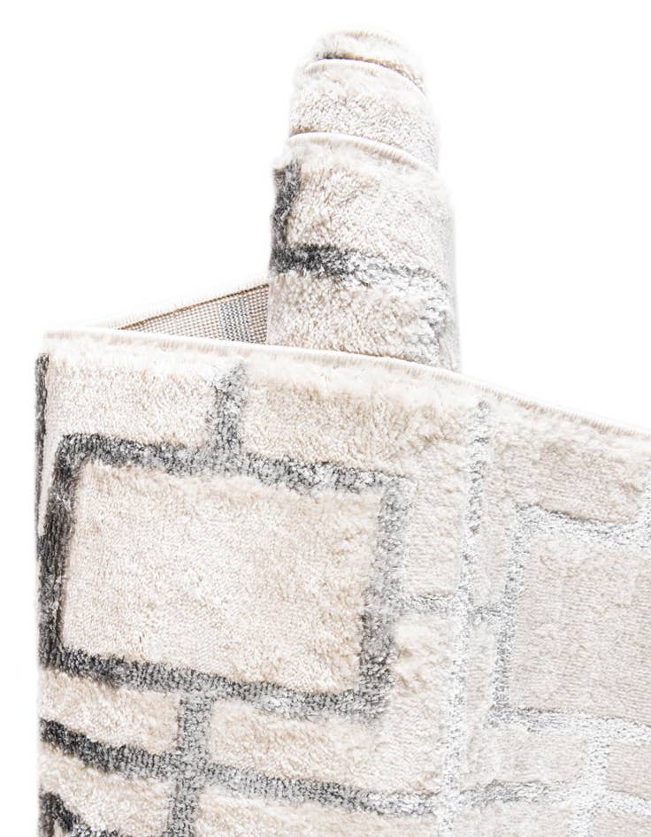 Detail image of  7' 10 x 7' 10  Marilyn Monroe&trade; Glam Deco Square Rug