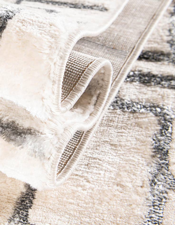 Detail image of  7' 10 x 7' 10  Marilyn Monroe&trade; Glam Deco Square Rug