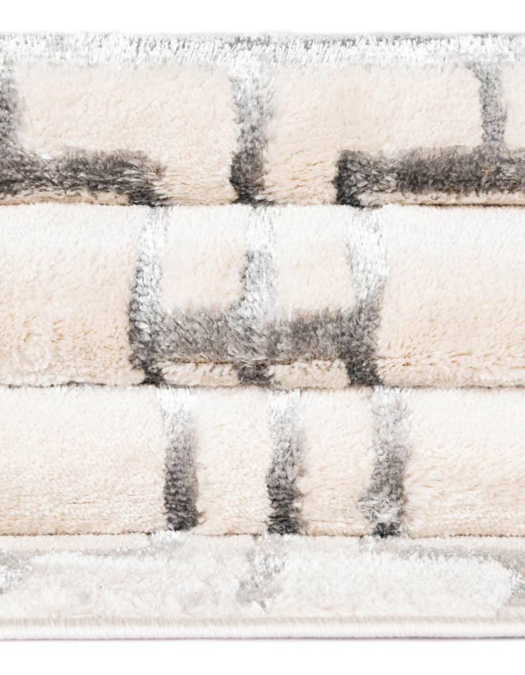 Detail image of  7' 10 x 7' 10  Marilyn Monroe&trade; Glam Deco Square Rug