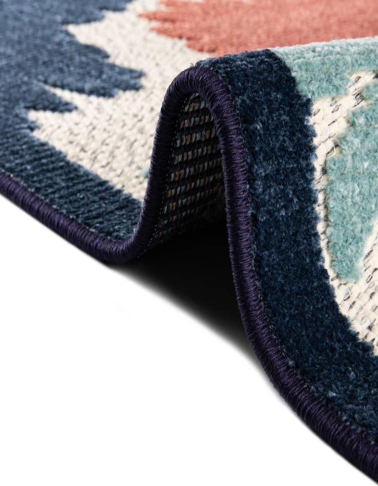 Detail image of  7' 10 x 7' 10  Washable Belize Indoor / Outdoor Square Rug