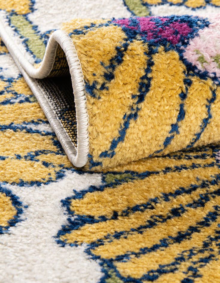 Detail image of  7' 10 x 7' 10 Bloom Square Rug