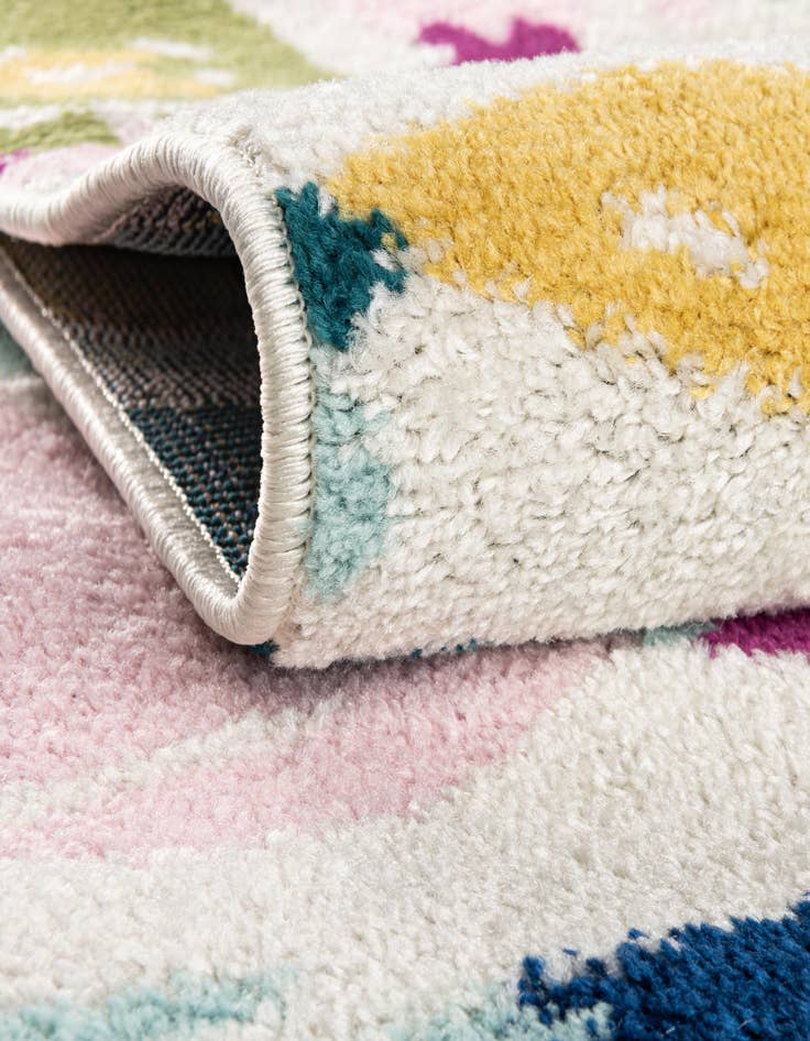 Detail image of  7' 10 x 7' 10 Bloom Square Rug