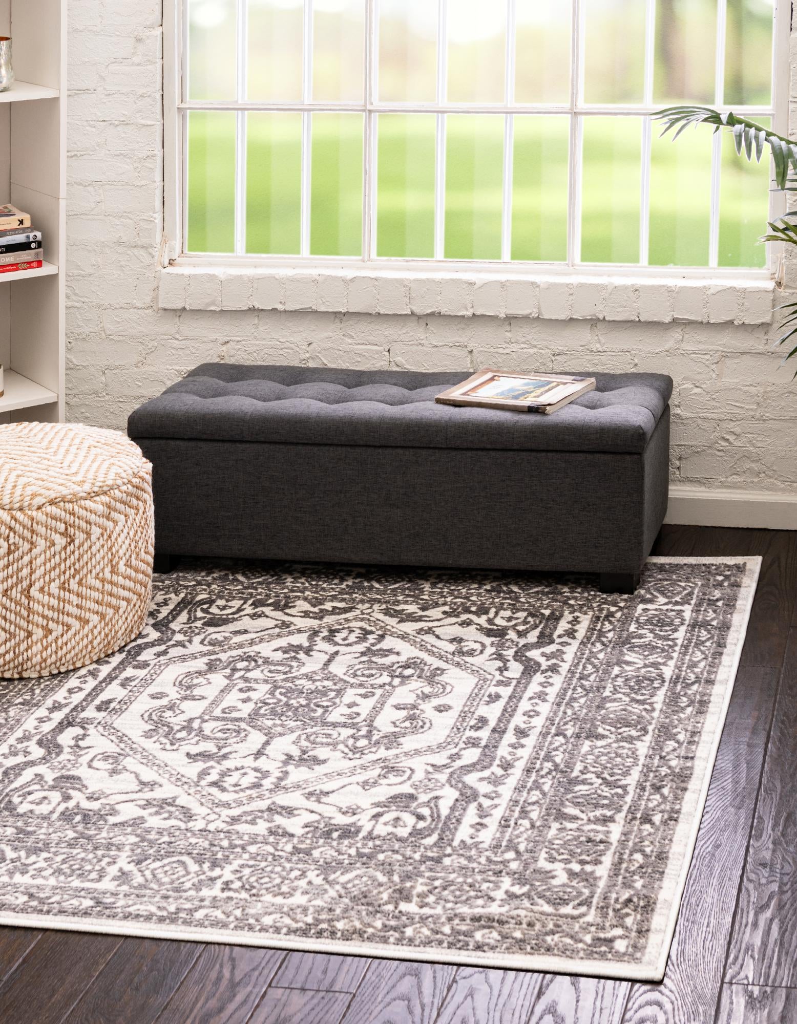  3' 3 x 3' 3 Boston Square Rug