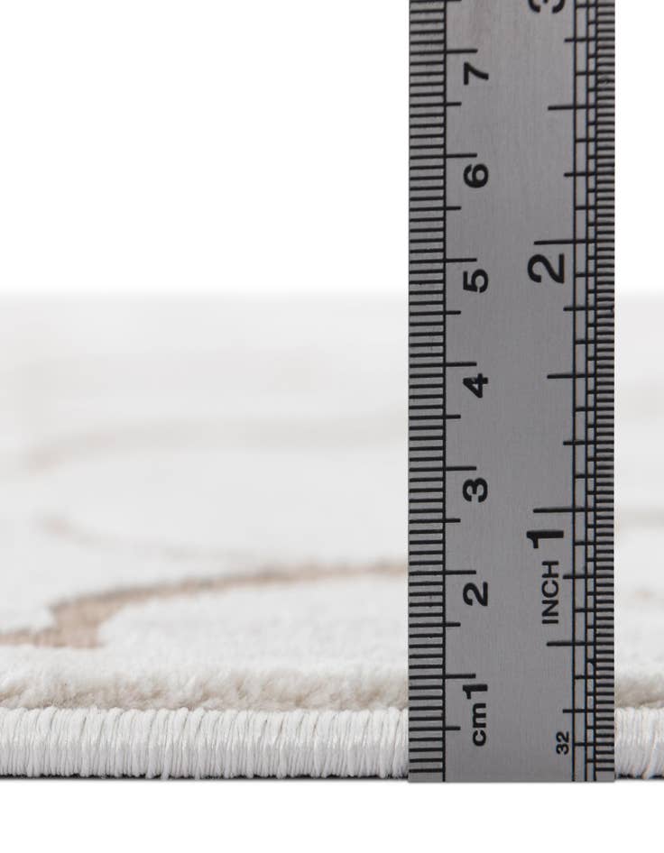 Detail image of Jill Zarin 7' 10 x 7' 10 Uptown Lincoln Center Square Rug