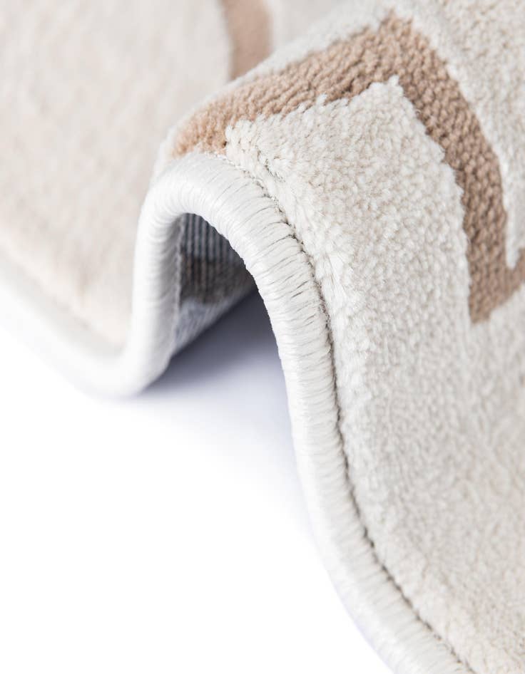 Detail image of Jill Zarin 7' 10 x 7' 10 Uptown Lincoln Center Square Rug