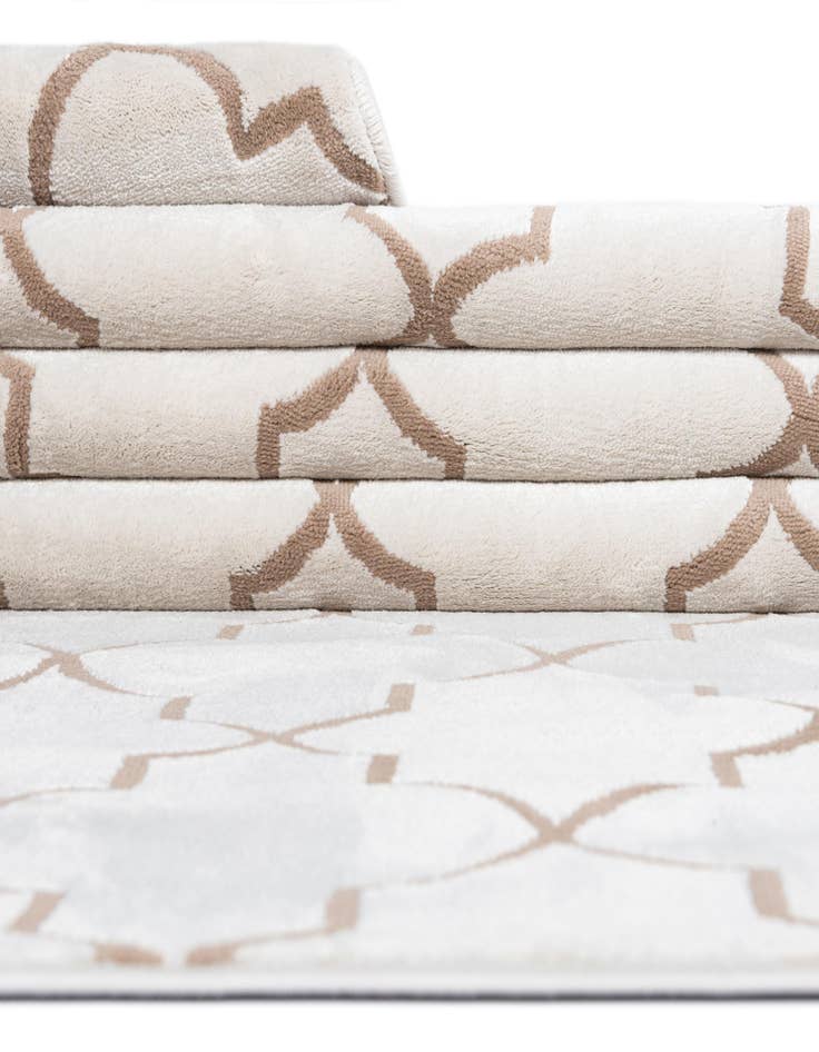 Detail image of Jill Zarin 7' 10 x 7' 10 Uptown Lincoln Center Square Rug