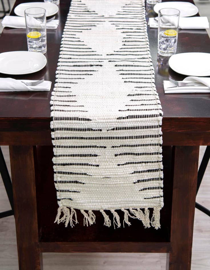 Detail image of  1' 2 x 4' Chindi Cotton Table Runner Rug