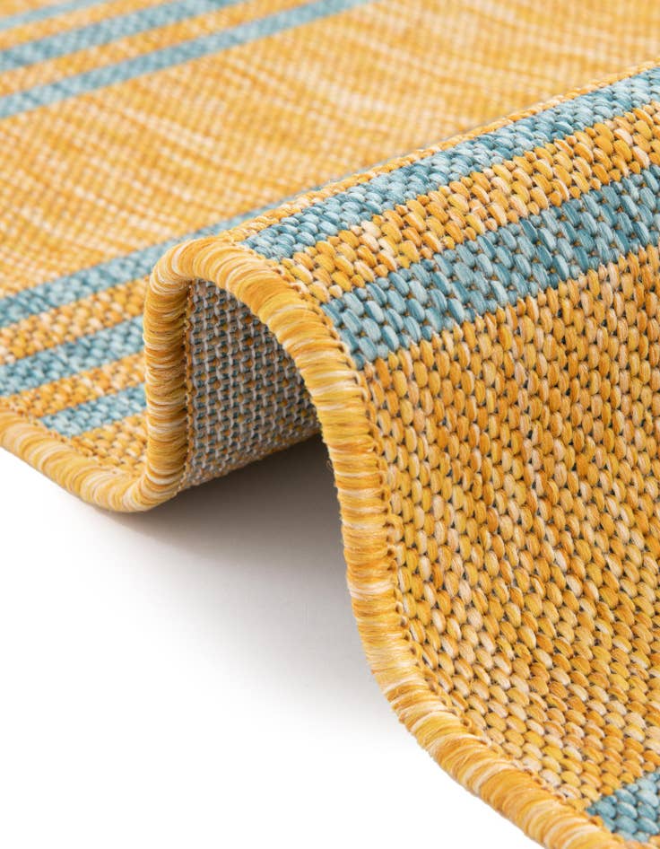 Detail image of  7' 10 x 10'  Washable Jill Zarin Anguilla Indoor / Outdoor Oval Rug