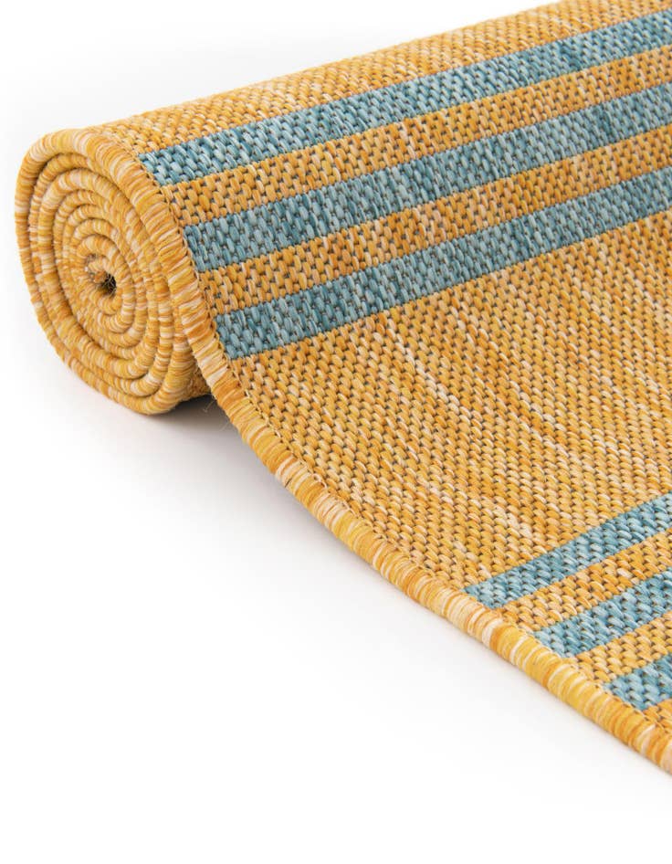 Detail image of  7' 10 x 10'  Washable Jill Zarin Anguilla Indoor / Outdoor Oval Rug