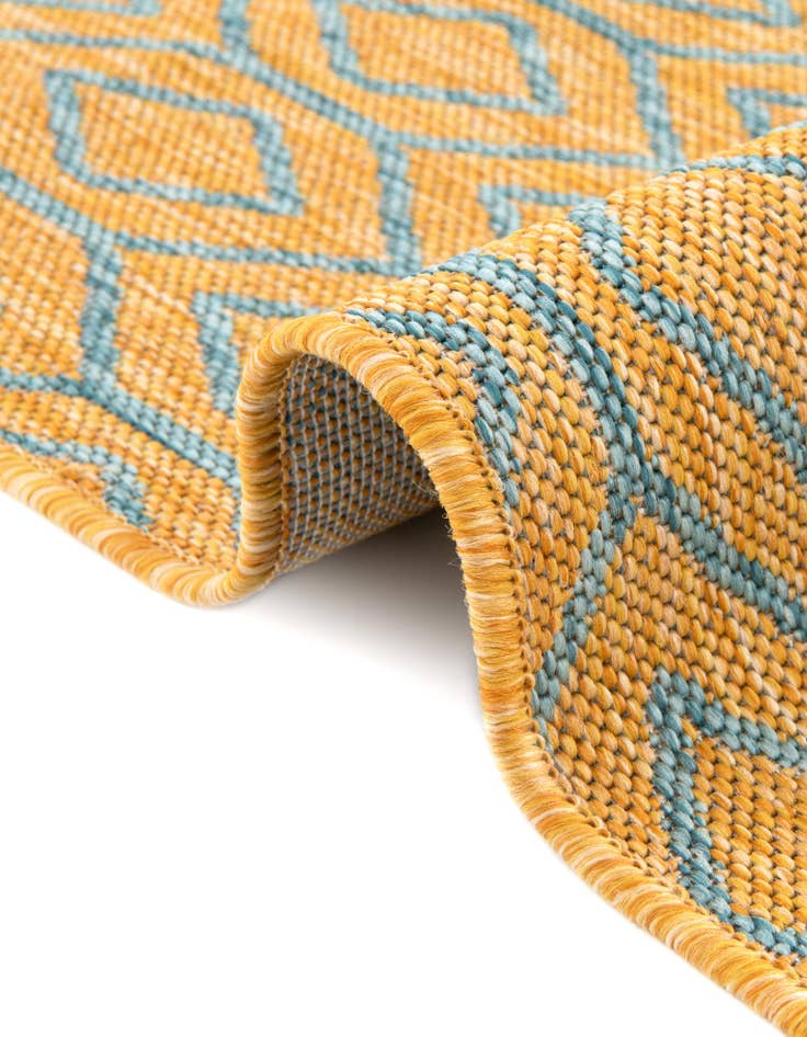 Detail image of  7' 10 x 10'  Washable Jill Zarin Turks and Caicos Indoor / Outdoor Oval Rug