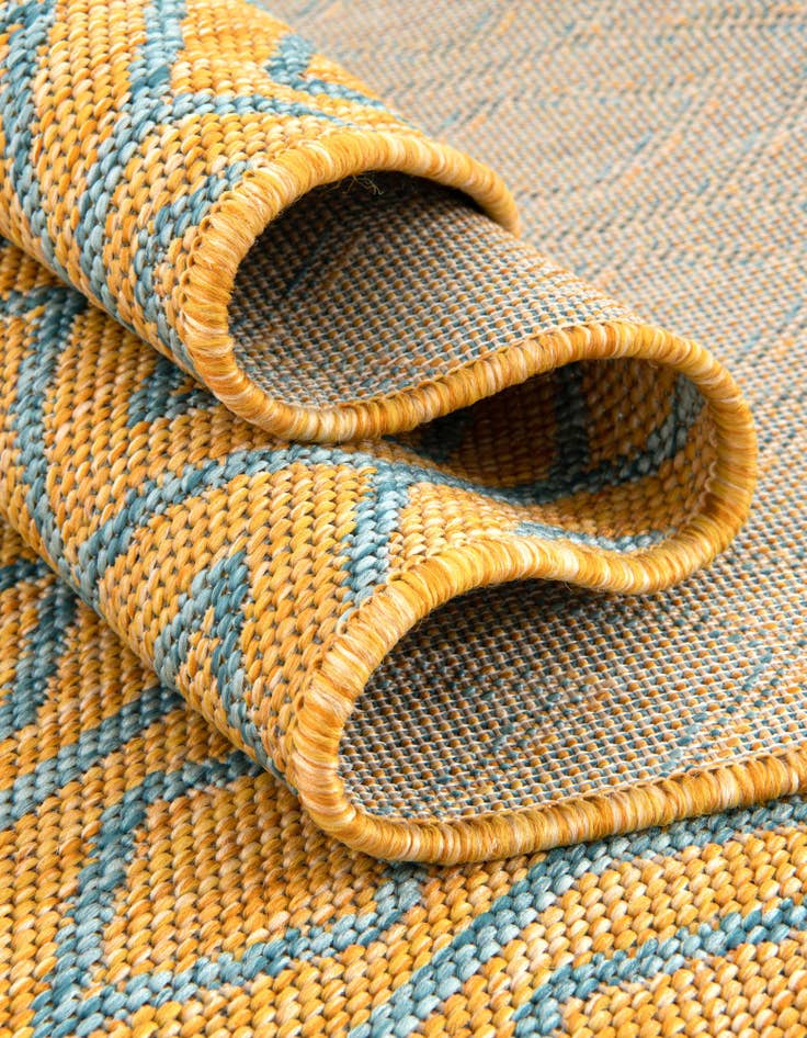 Detail image of  7' 10 x 10'  Washable Jill Zarin Turks and Caicos Indoor / Outdoor Oval Rug