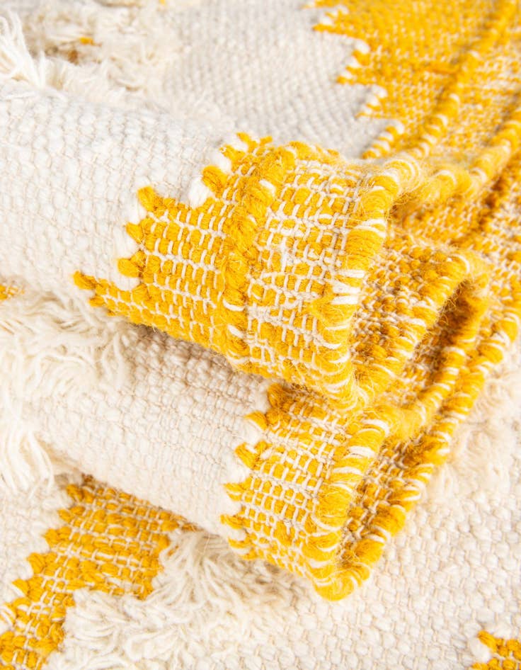 Detail image of  8' x 8'  Hand Woven Arizona Wool Square Rug