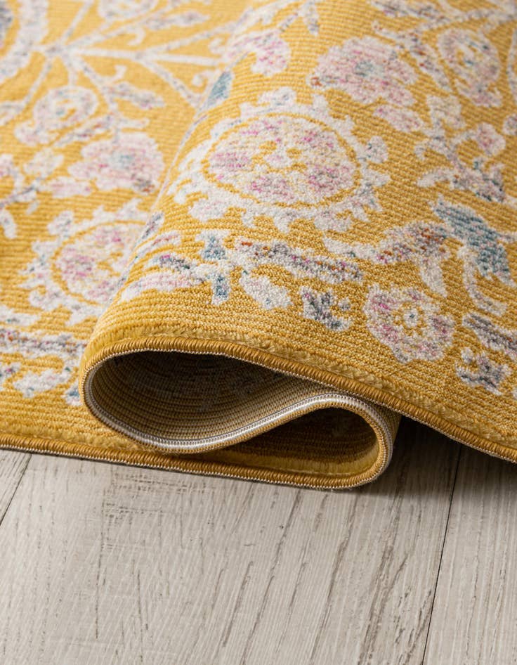 Detail image of 3' 3 x 5' 3 Blossom Rug