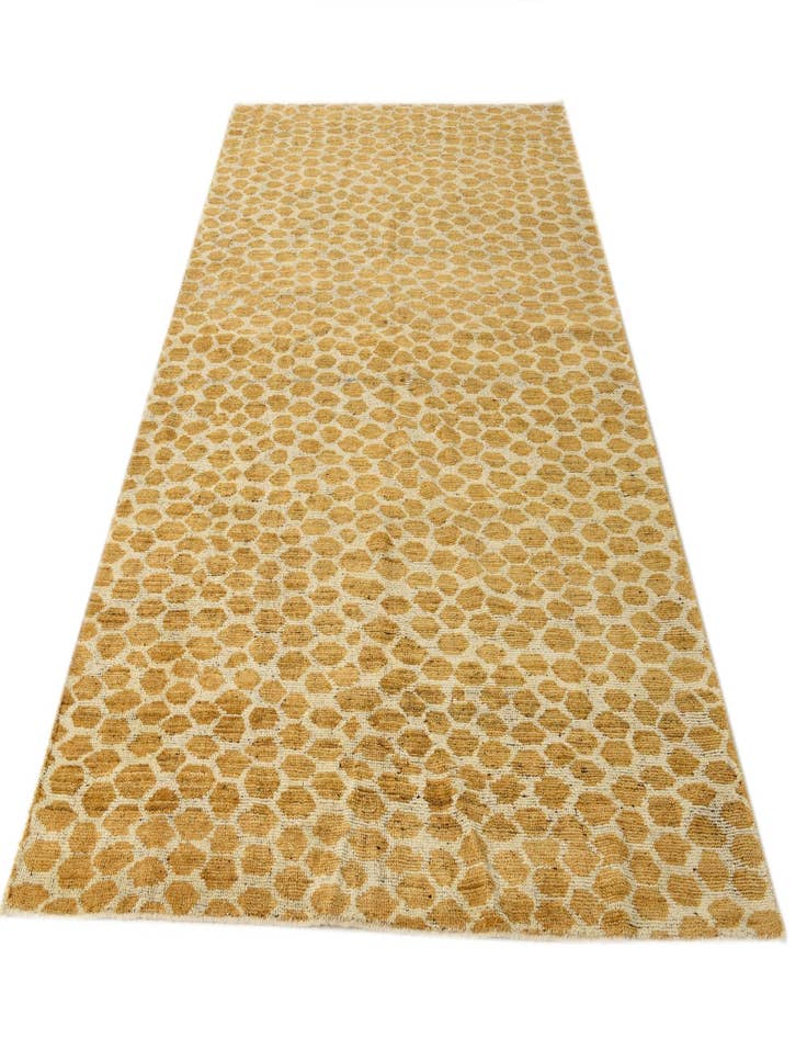 Detail image of  6' 1 x 9'  Hand Knotted Darya Wool Rug