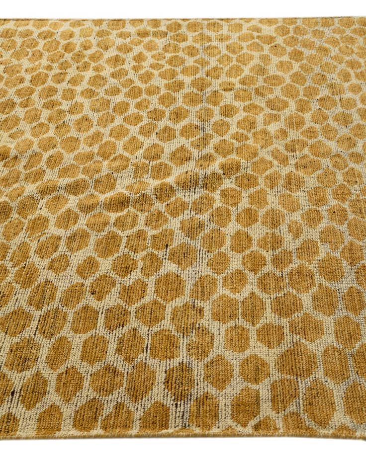 Detail image of  6' 1 x 9'  Hand Knotted Darya Wool Rug