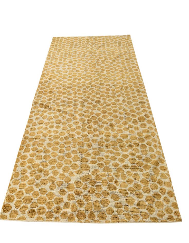 Detail image of  5' 11 x 8' 10  Hand Knotted Darya Wool Rug