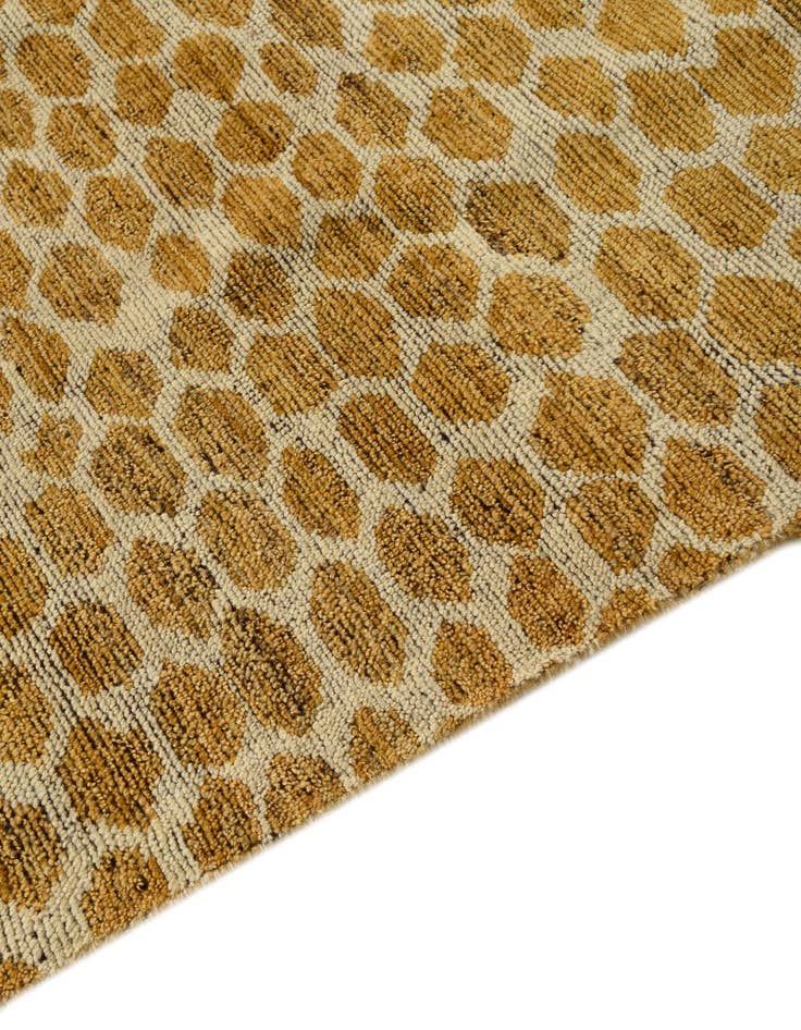 Detail image of  5' 11 x 8' 10  Hand Knotted Darya Wool Rug