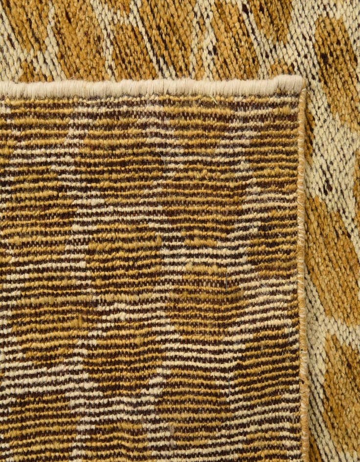 Detail image of  6' x 9'  Hand Knotted Darya Wool Rug