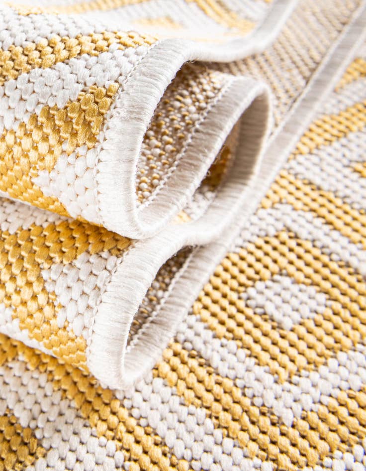 Detail image of  13' x 13'  Washable Jill Zarin Costa Rica Indoor / Outdoor Round Rug