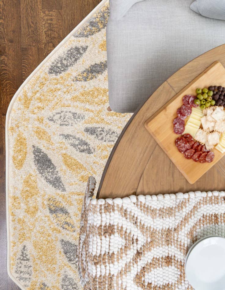 Detail image of  7' x 7' Charleston Octagon Rug