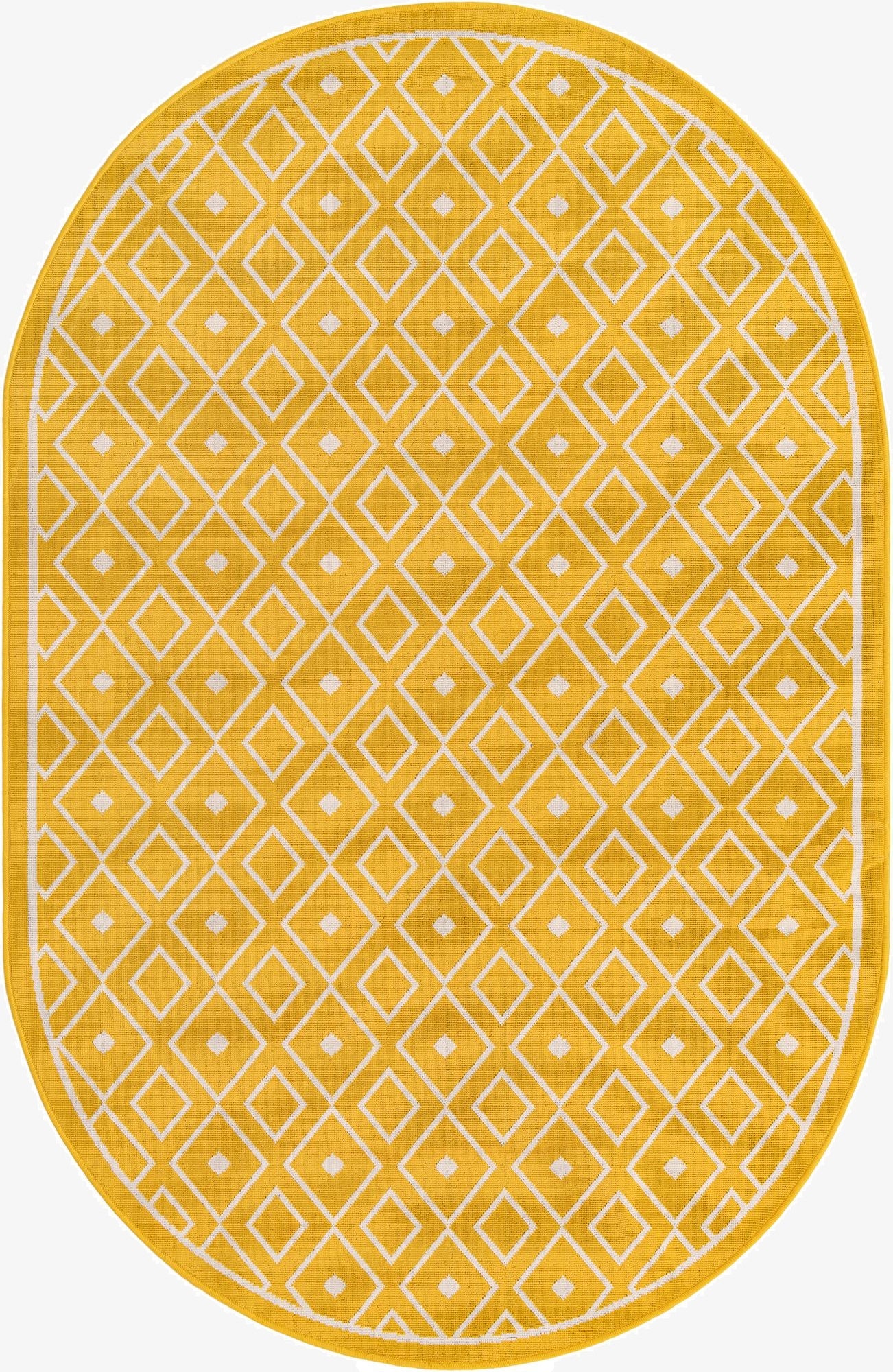  5' 3 x 8'  Washable Lattice Indoor / Outdoor Oval Rug