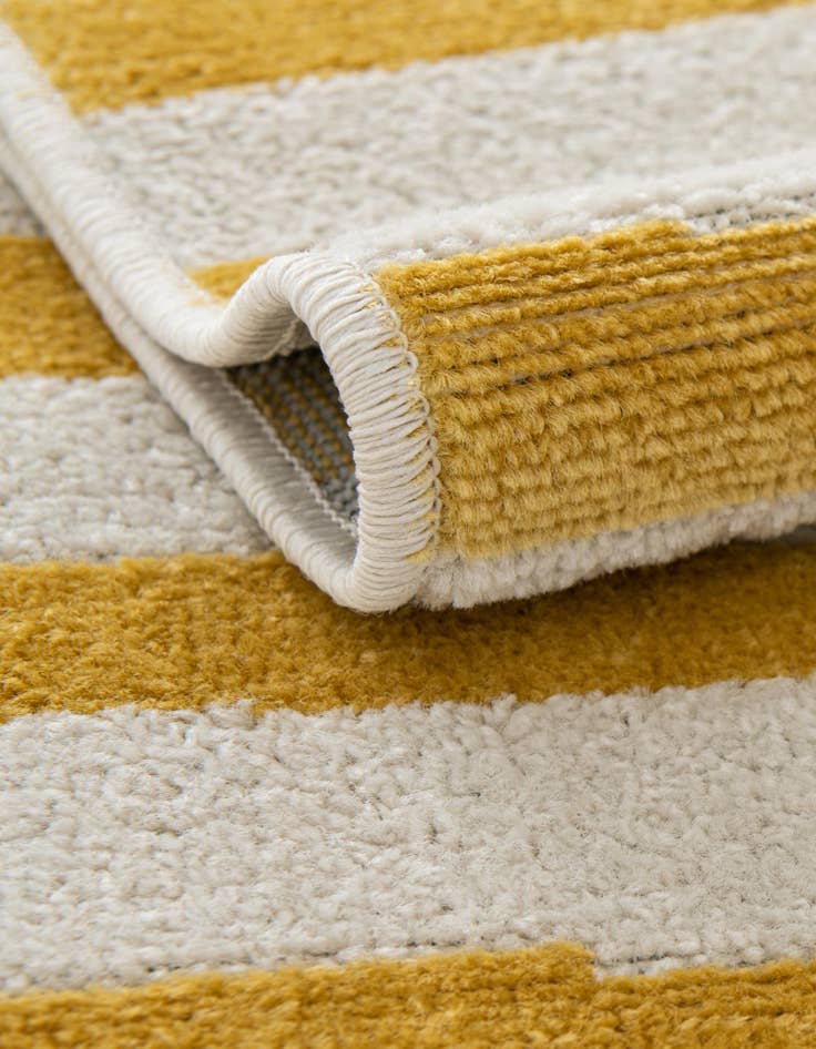 Detail image of  3' x 5' 3 SoHo Oval Rug