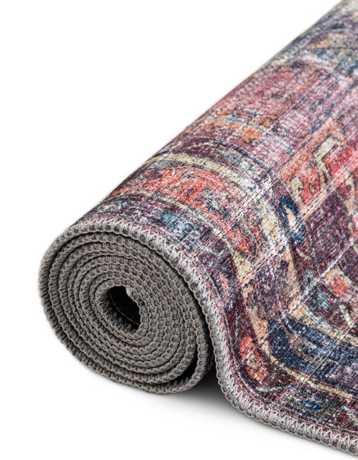 Detail image of  2' x 3'  Washable Maahru Oval Rug