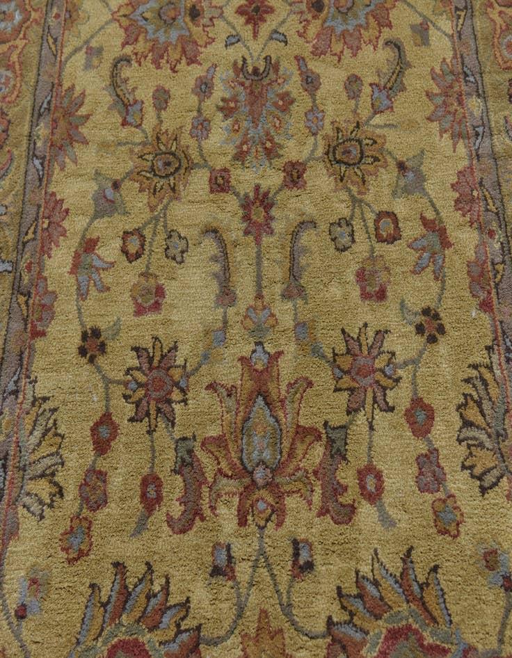 Detail image of  5' x 8' Aditi Rug