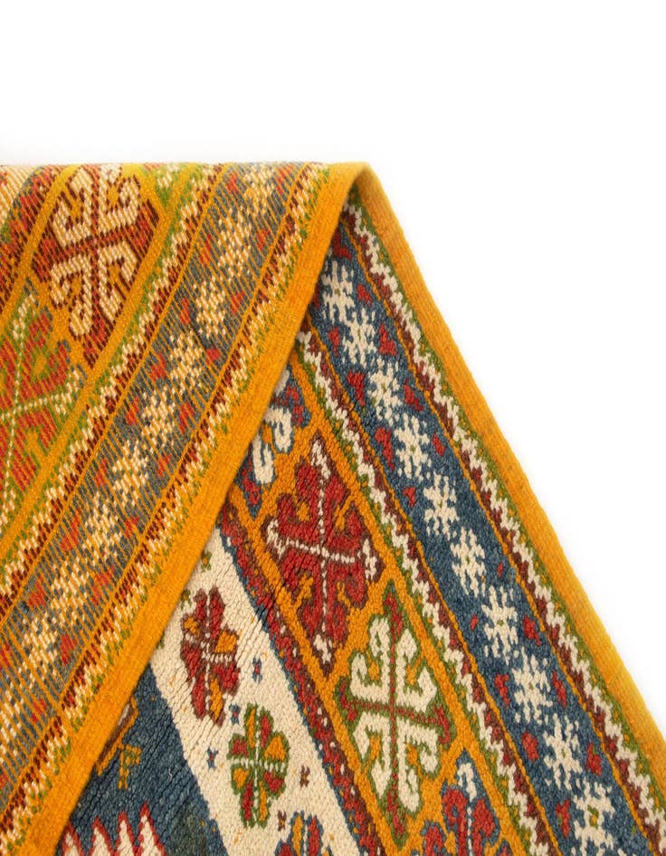 Detail image of  4' 10 x 7' 6 Berber Rug