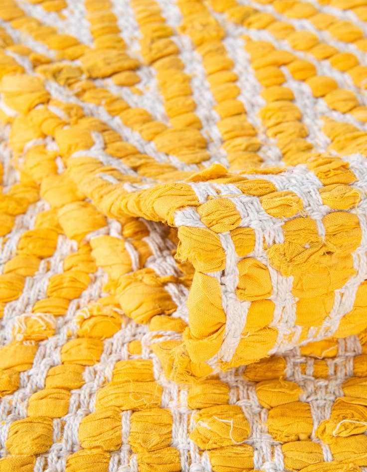 Detail image of  7' 1 x 10'  Hand Woven Chindi Chevron Rug