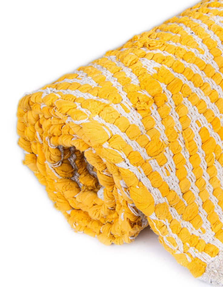 Detail image of  7' 1 x 10'  Hand Woven Chindi Chevron Rug