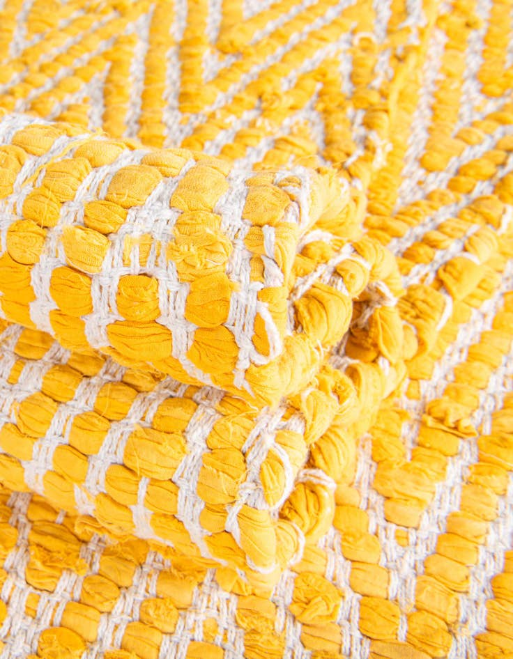 Detail image of  7' 1 x 10'  Hand Woven Chindi Chevron Rug