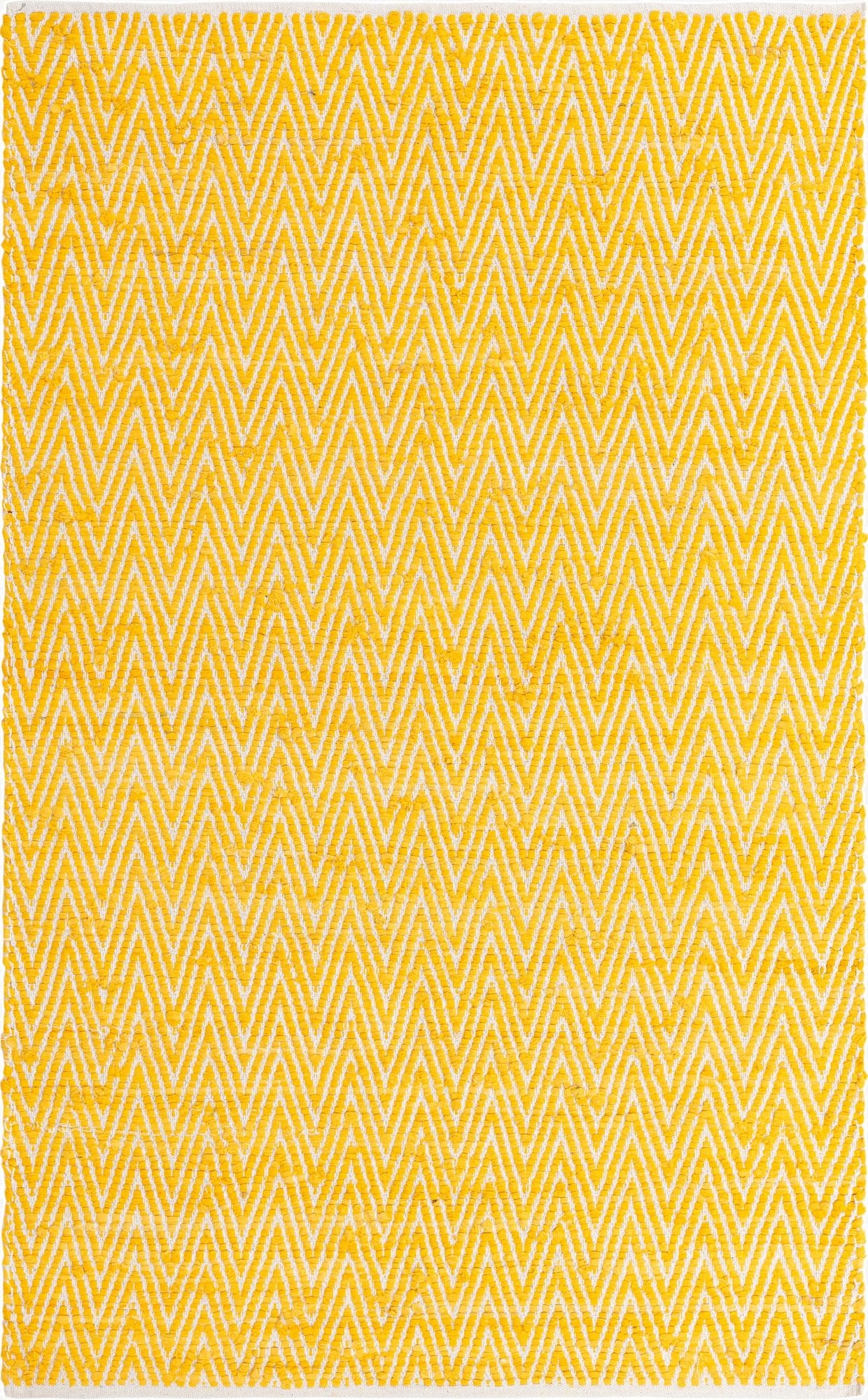  5' 1 x 8'  Hand Woven Chindi Chevron Rug