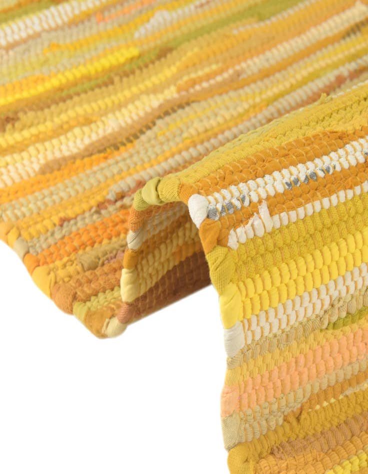 Detail image of  2' 2 x 3'  Hand Woven Chindi Cotton Rug