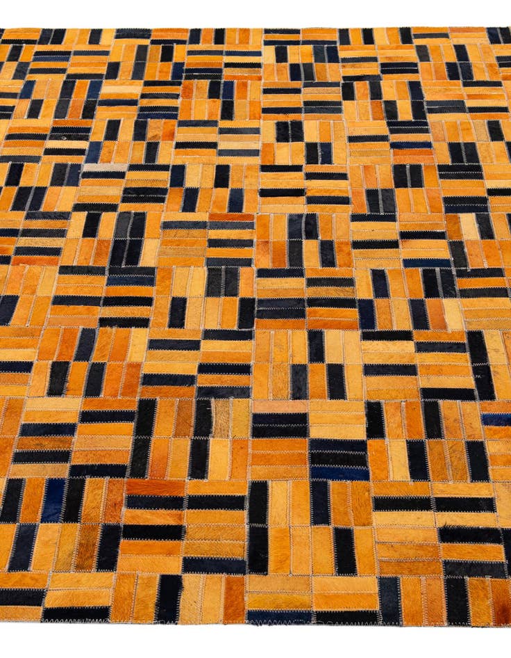 Detail image of  5' 1 x 8' Cowhide - Patchwork Rug