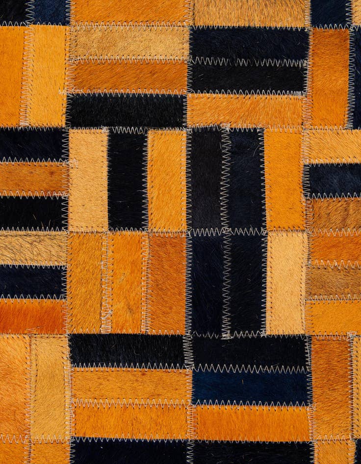 Detail image of  5' 1 x 8' Cowhide - Patchwork Rug