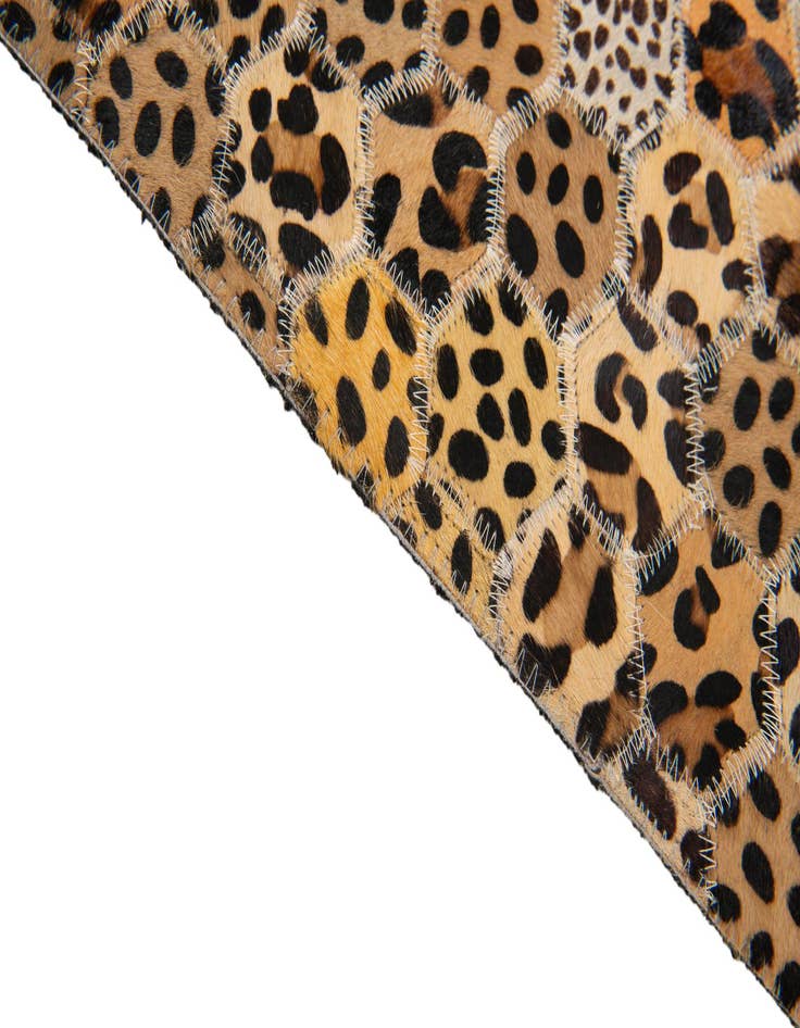 Detail image of  5' x 7' 10 Cowhide Stocks Rug