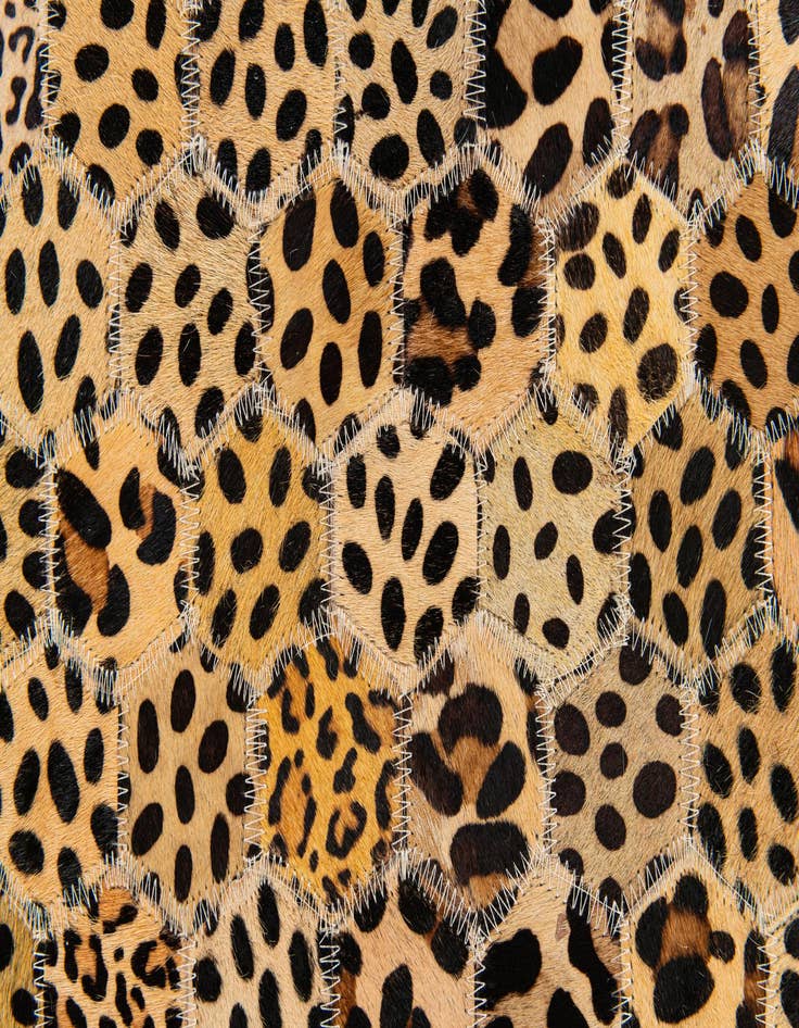 Detail image of  5' x 7' 10 Cowhide Stocks Rug