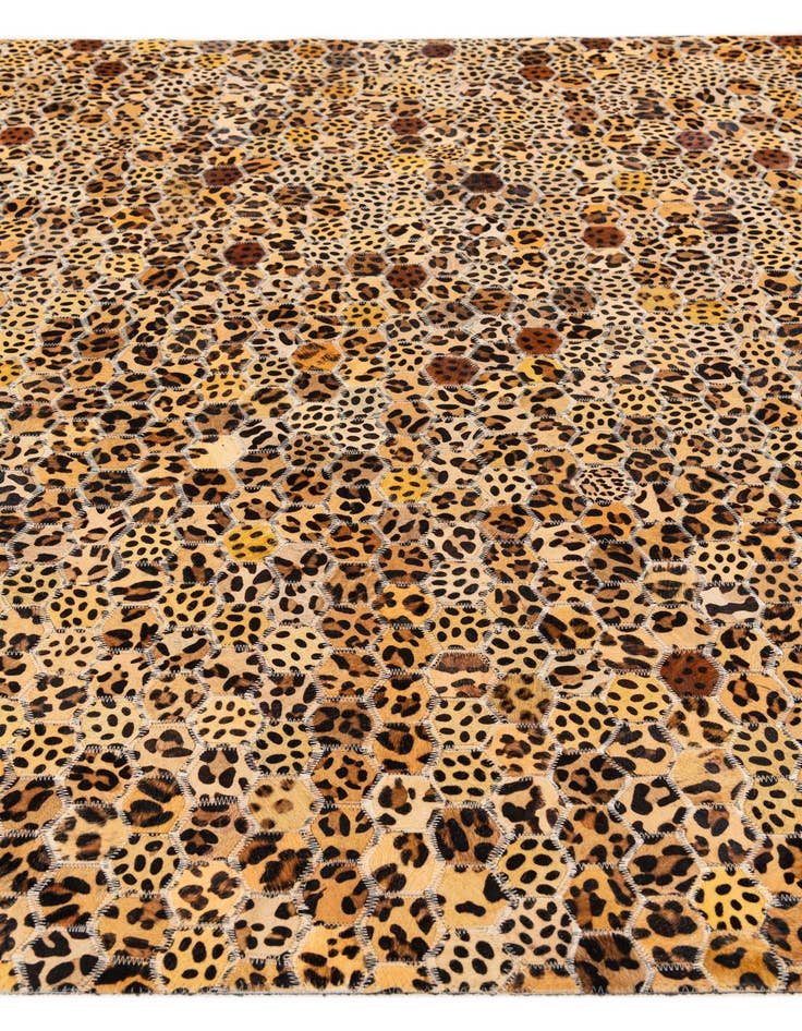 Detail image of  4' 11 x 8' Cowhide Stocks Rug