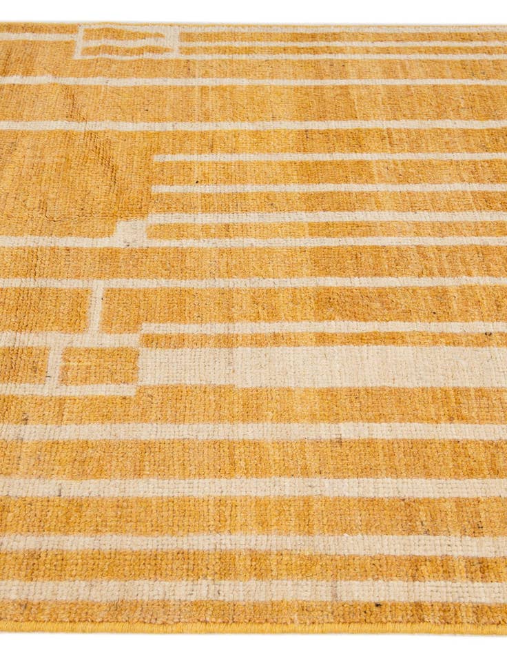 Detail image of  4' 3 x 6'  Hand Knotted Darya Wool Rug