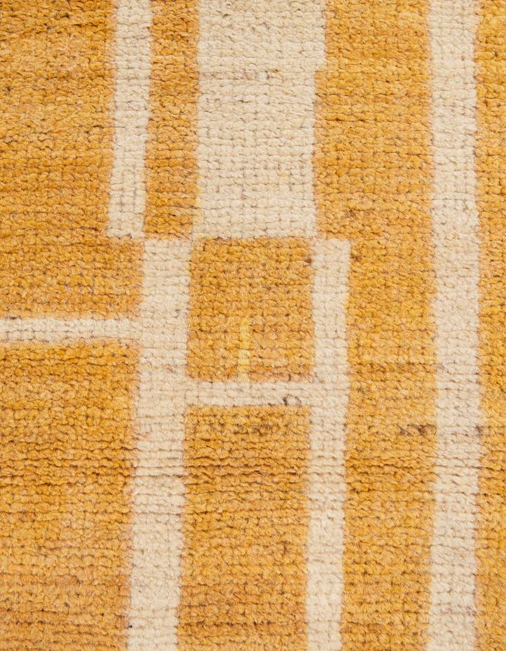 Detail image of  4' 3 x 6'  Hand Knotted Darya Wool Rug