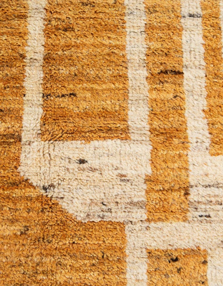 Detail image of  4' 11 x 7' 9  Hand Knotted Darya Wool Rug
