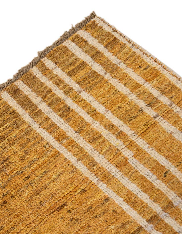 Detail image of  5' 9 x 8'  Hand Knotted Darya Wool Rug