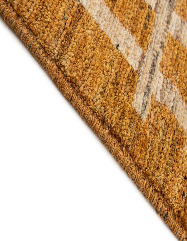 Detail image of  5' 7 x 7' 10  Hand Knotted Darya Wool Rug